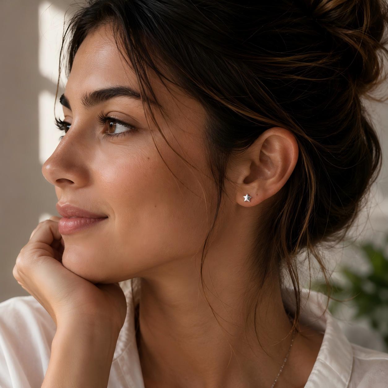 Star F136 Titanium Stud Earrings