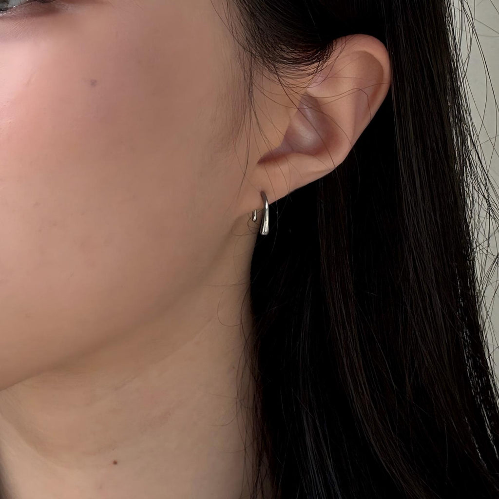 U-Shaped Teardrop F136 Titanium Hoop Earrings