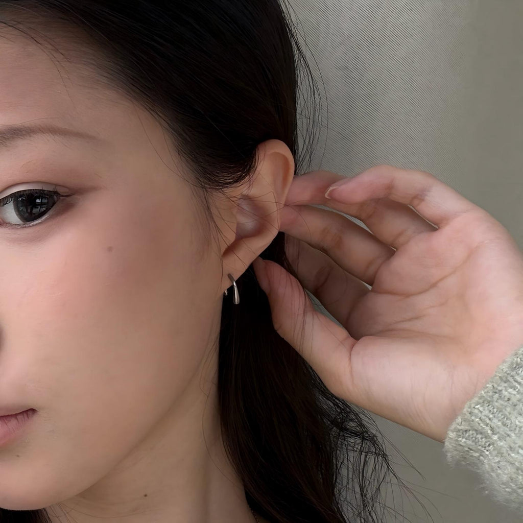 U-Shaped Teardrop F136 Titanium Hoop Earrings